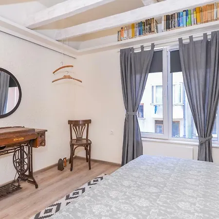 The Storyteller's Place - Aesthetic, Two Bedroom, Central In *