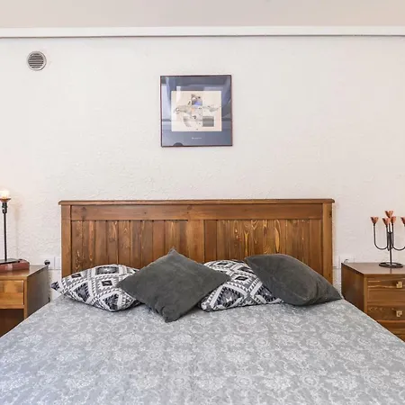 The Storyteller's Place - Aesthetic, Two Bedroom, Central In Apartment *
