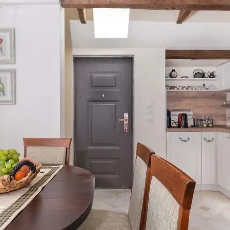 The Storyteller's Place - Aesthetic, Two Bedroom, Central In *